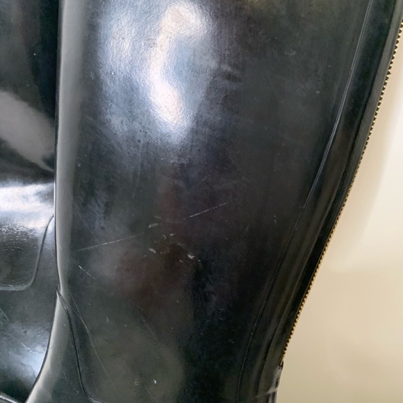 Hunter Glossy Wedged Rain Boots - Picture 3 of 7